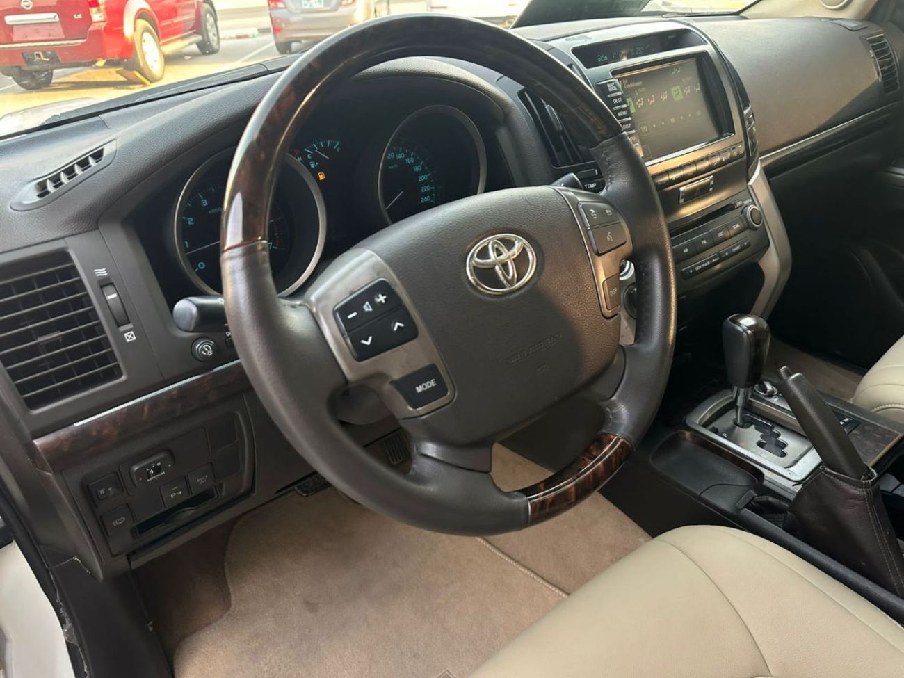 تويوتا لاند كروزر تويوتا لاندكروزر VXR V8 خليجي 2009 محول 2015