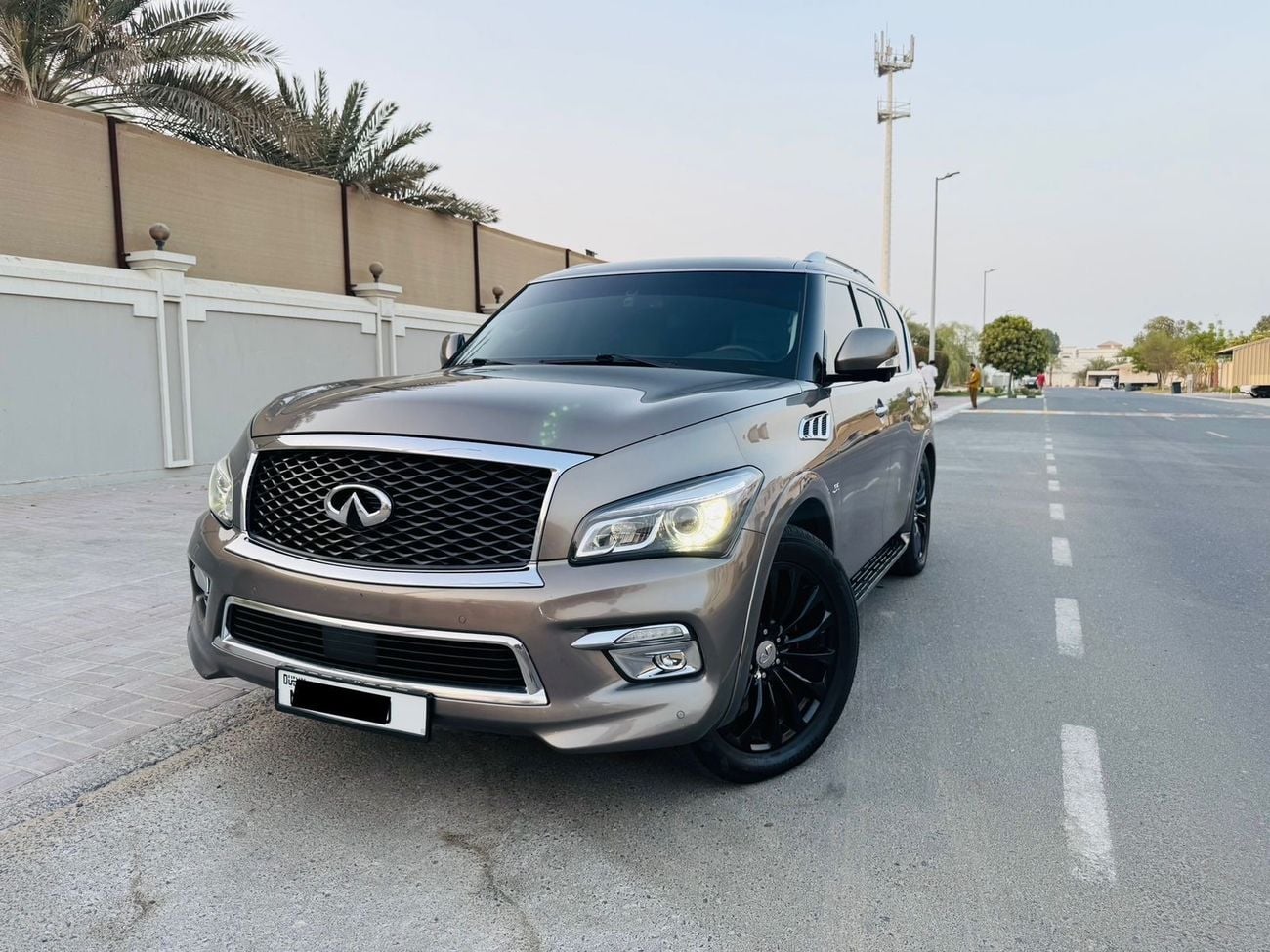 Infiniti QX80
