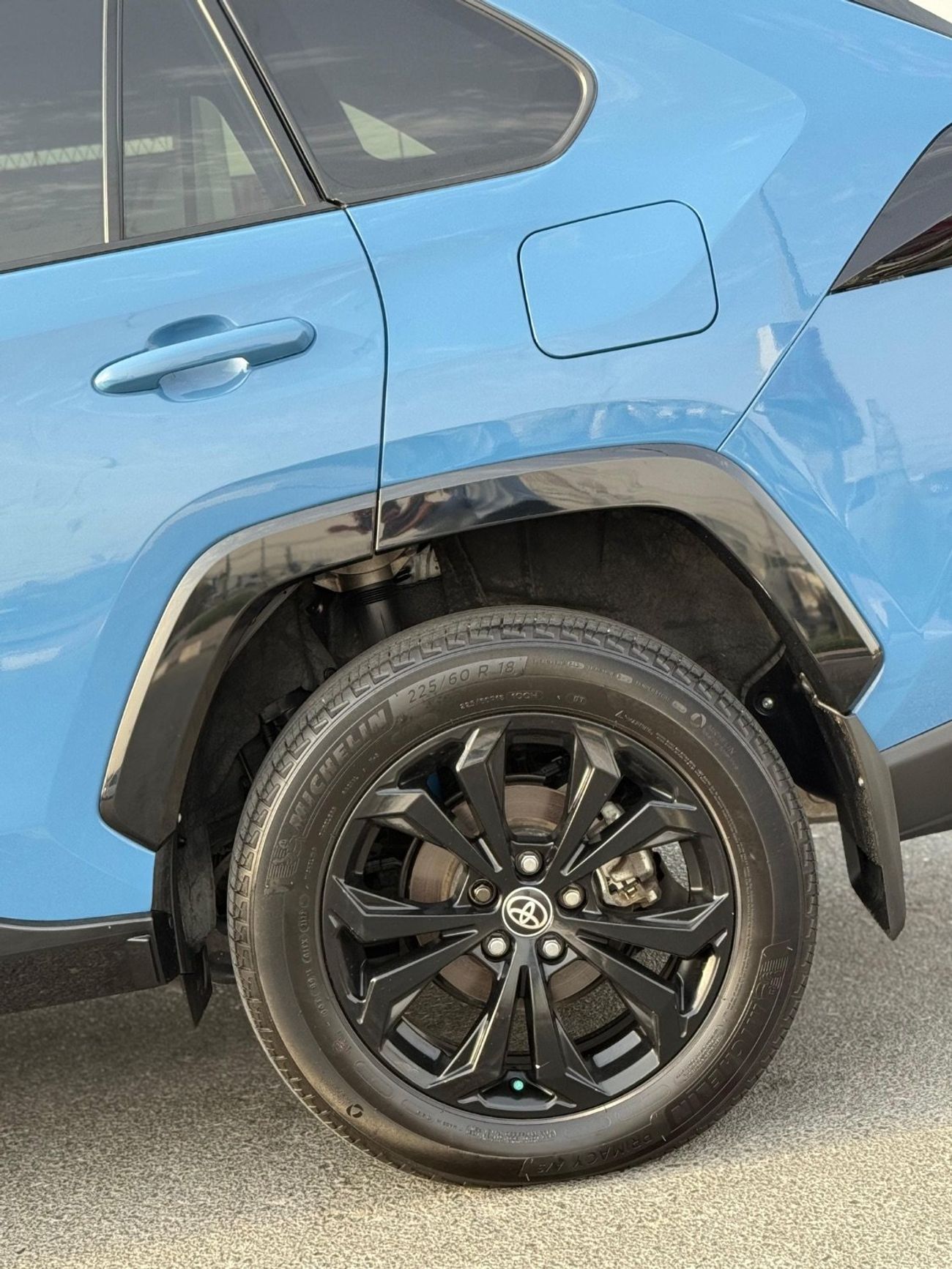 تويوتا راف ٤ Hybrid XSE Premium Black edition