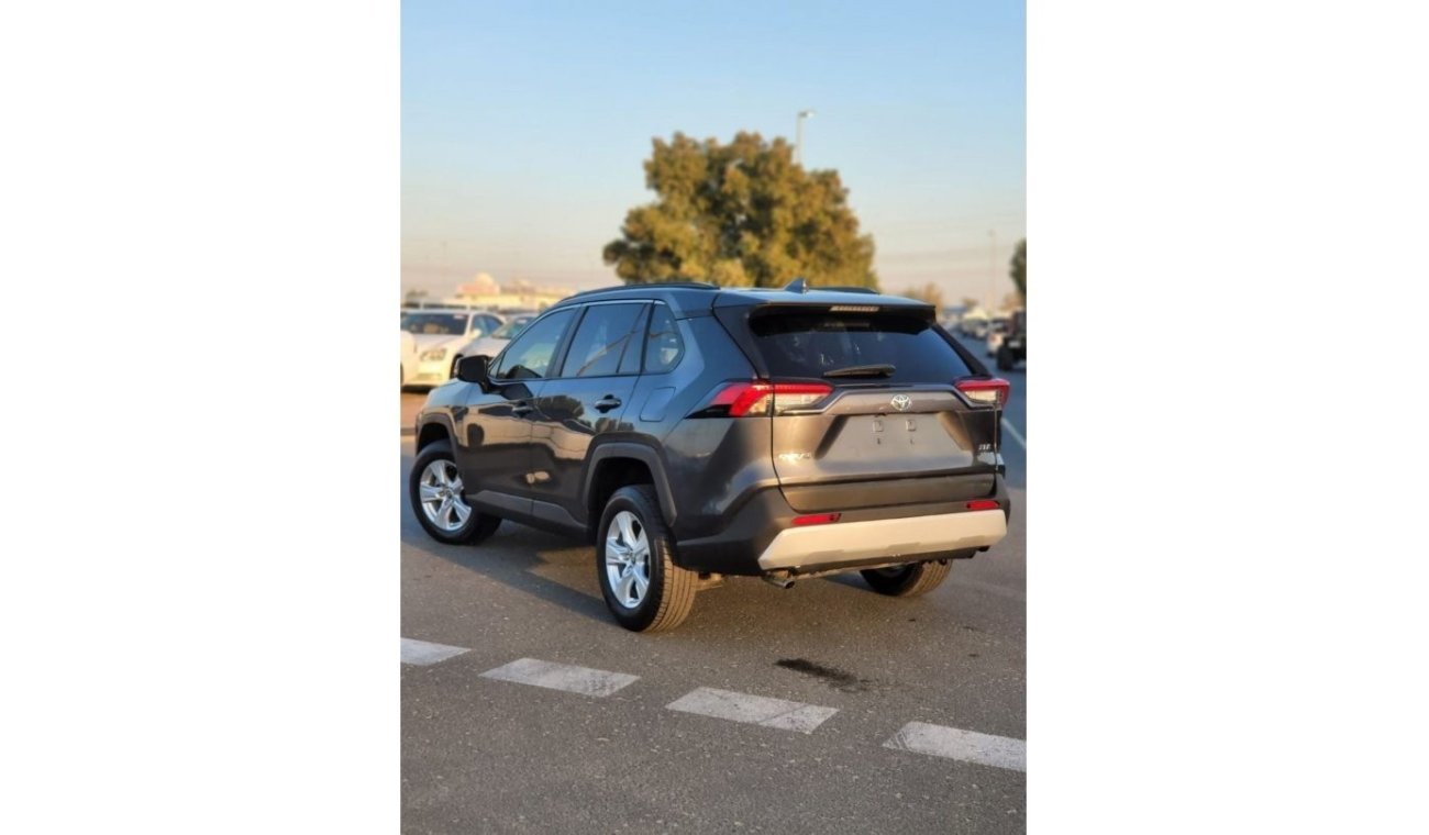 Toyota RAV4 2.5