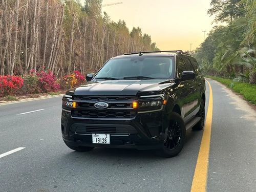 Ford Expedition XL 3.5L (375 HP) 4WD 2024 Ford Expedition Full Option | 3.5L V6 | 400 HP | 30,000 KM | Perfect Condi