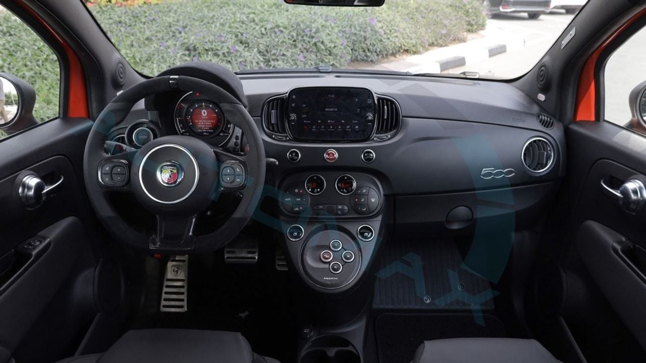 Abarth 695 (For Export , НА ЭКСПОРТ)TURISMO 1.4 TURBOCHARGED 2024 GCC Без пробега