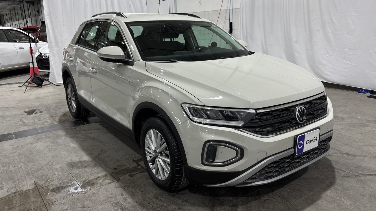 فولكس واجن T ROC 2024 LIFE+ | AED 1050/Month | 0 DP | 30 Day Return | Warranty | Service History