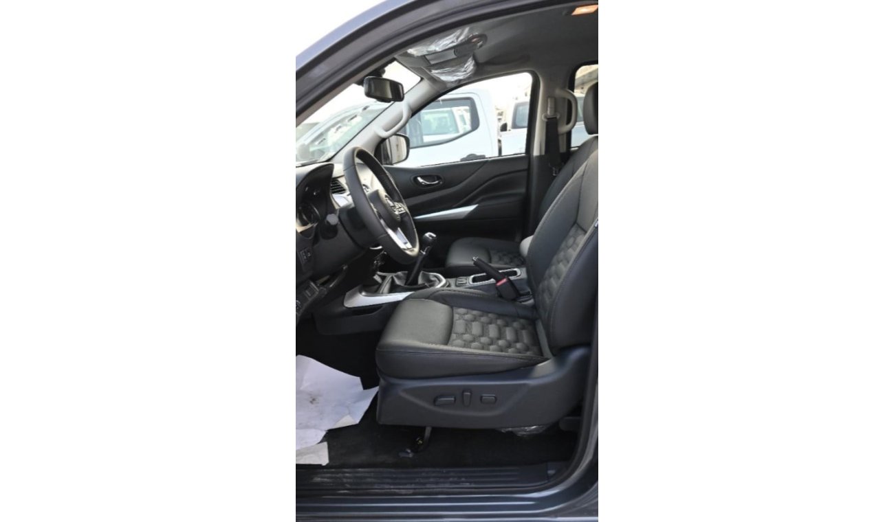 Nissan Navara Petrol 4wd