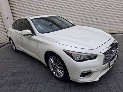 Infiniti Q50 LUXE SENSORY