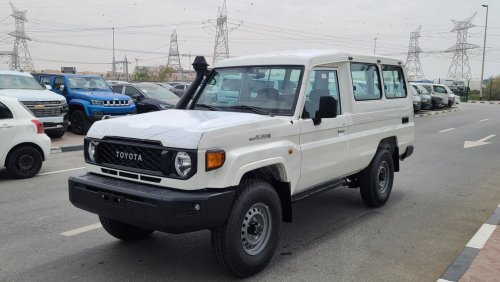 تويوتا لاند كروزر هارد توب TOYOTA LAND CRUISER 78 SERIES 4.0L PETROL AUTOMATIC GEAR 2024