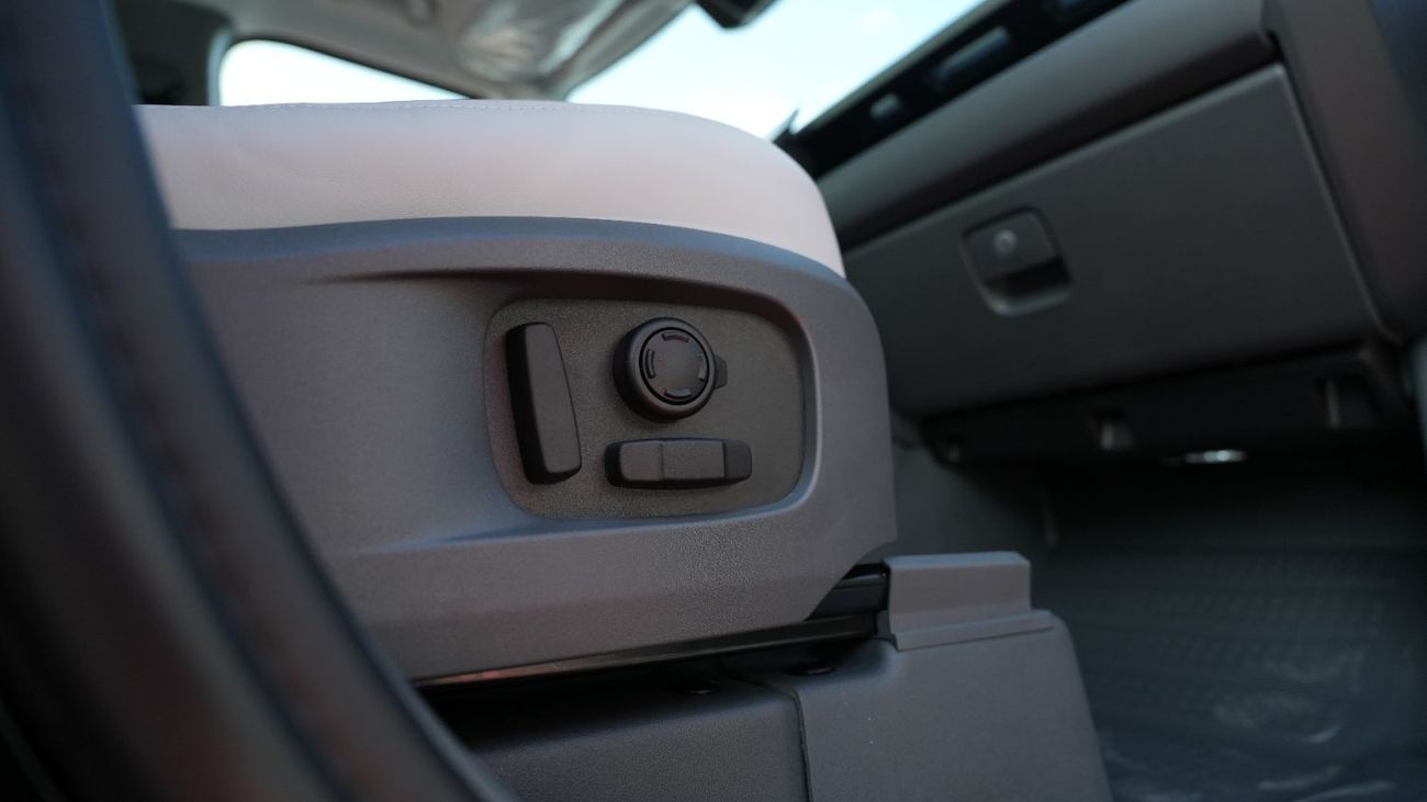 Land Rover Defender P400 X-Dynamic HSE Black 2026MY Export Only