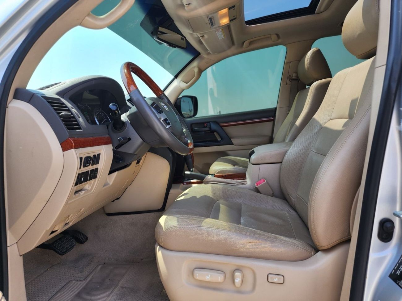 Toyota Land Cruiser GXR 4.6L