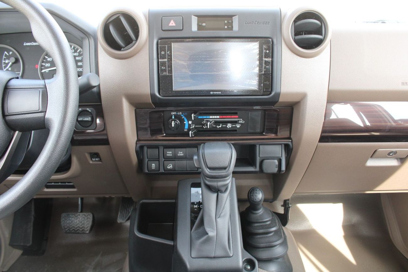تويوتا لاند كروزر بيك آب TOYOTA LC79 2.8L DIESEL DOUBLE CAB STD DL-E AUTO
