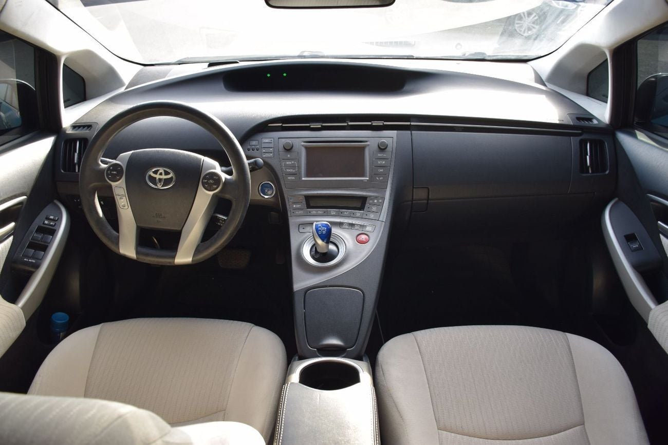 Toyota Prius STD (NON GCC) 1.8L Hybrid (Japanese Specs)
