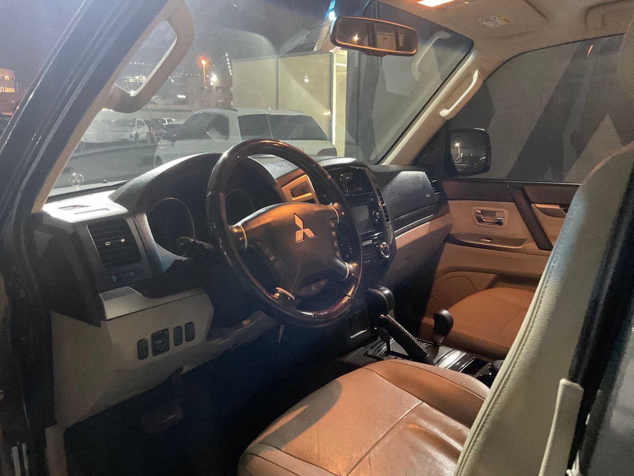 ميتسوبيشي باجيرو GLS Highline | شامل الضمان | 0 ﺪﻔﻋﺓ ﺃﻮﻟﻯ