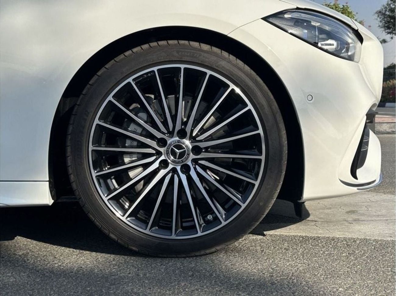 مرسيدس بنز C 200 Premium Plus 2025 GCC 5 Years Agency Warranty