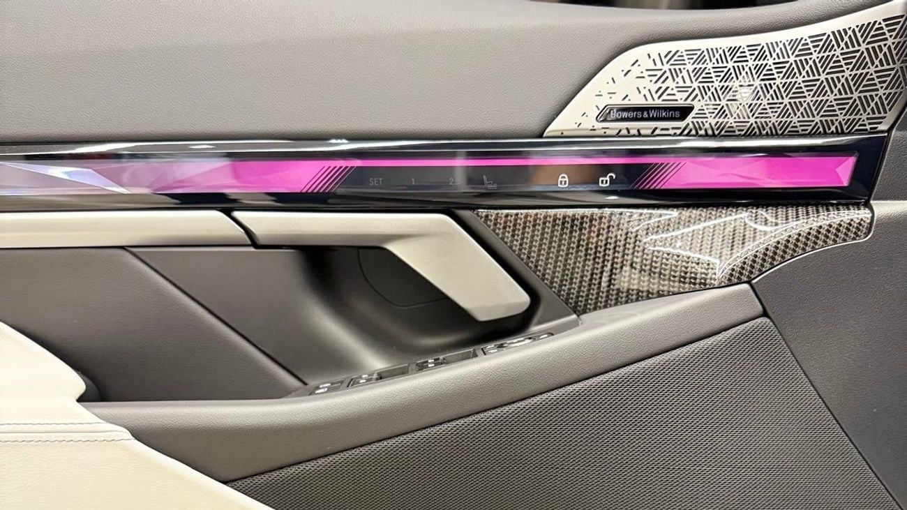 BMW M5 G90 - GCC Specs with dealer warranty and service