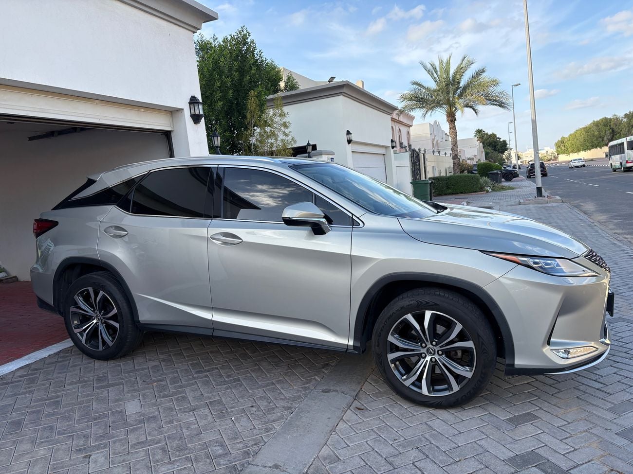 لكزس RX 350 Prestige 3.5L (296 HP)