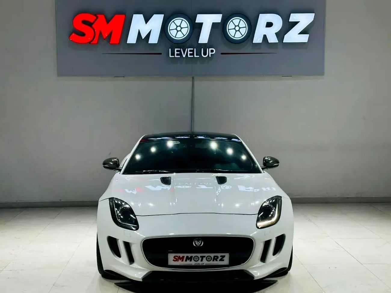 Jaguar F Type FTYPE V6 SUPERCHARGED GCC SPECS FULL SERVICE HISTORY FULL ORIGINAL PAINT