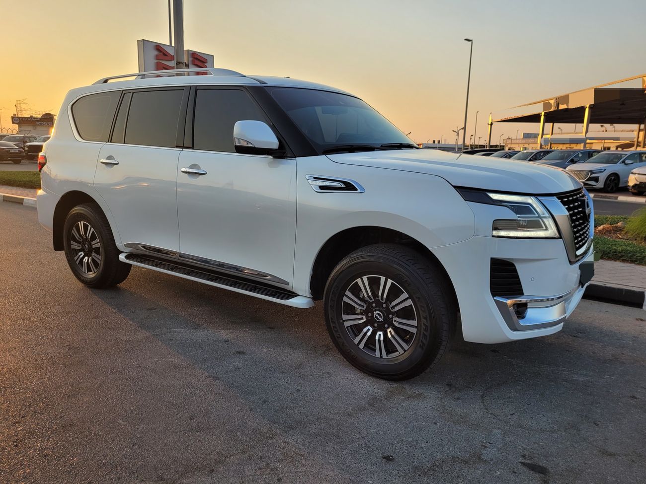 نيسان باترول TITANIUM FULL OPTION