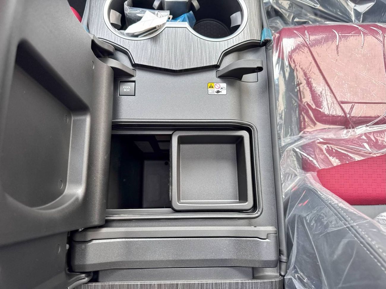 تويوتا لاند كروزر VX 3.3L