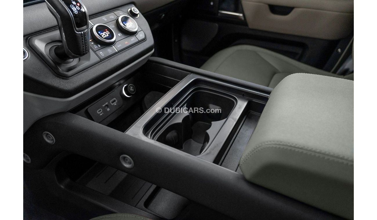 Land Rover Defender P300 110 S