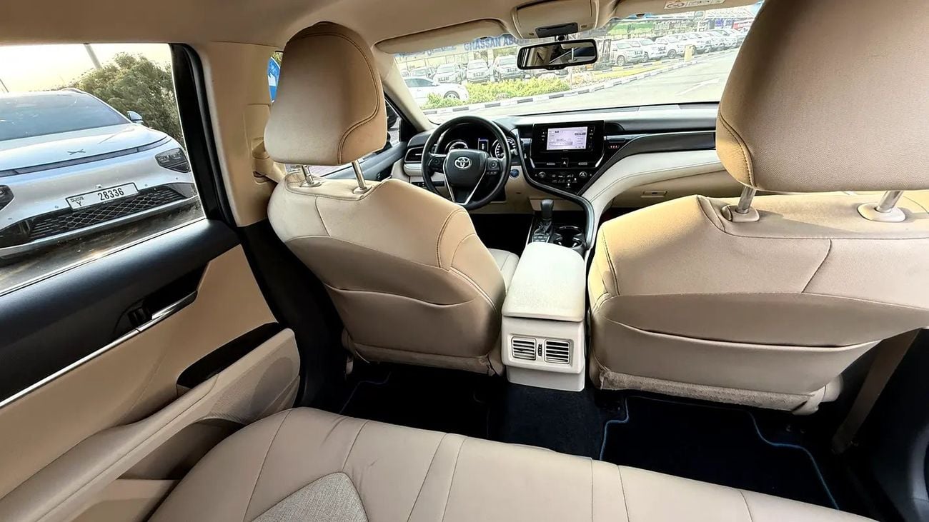 Toyota Camry LE Toyata LE Hybrid GCC specs, Free offers! Bank loan can be arranged!