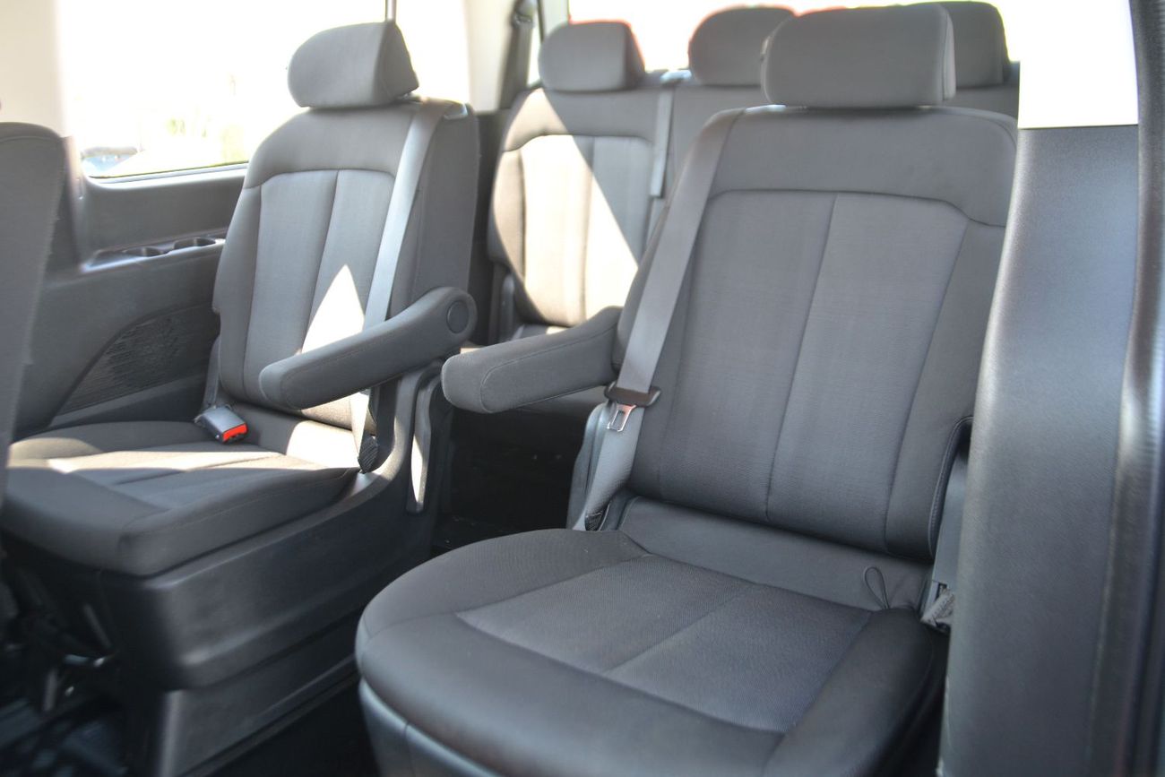Hyundai Staria DIESEL 11 SEATS