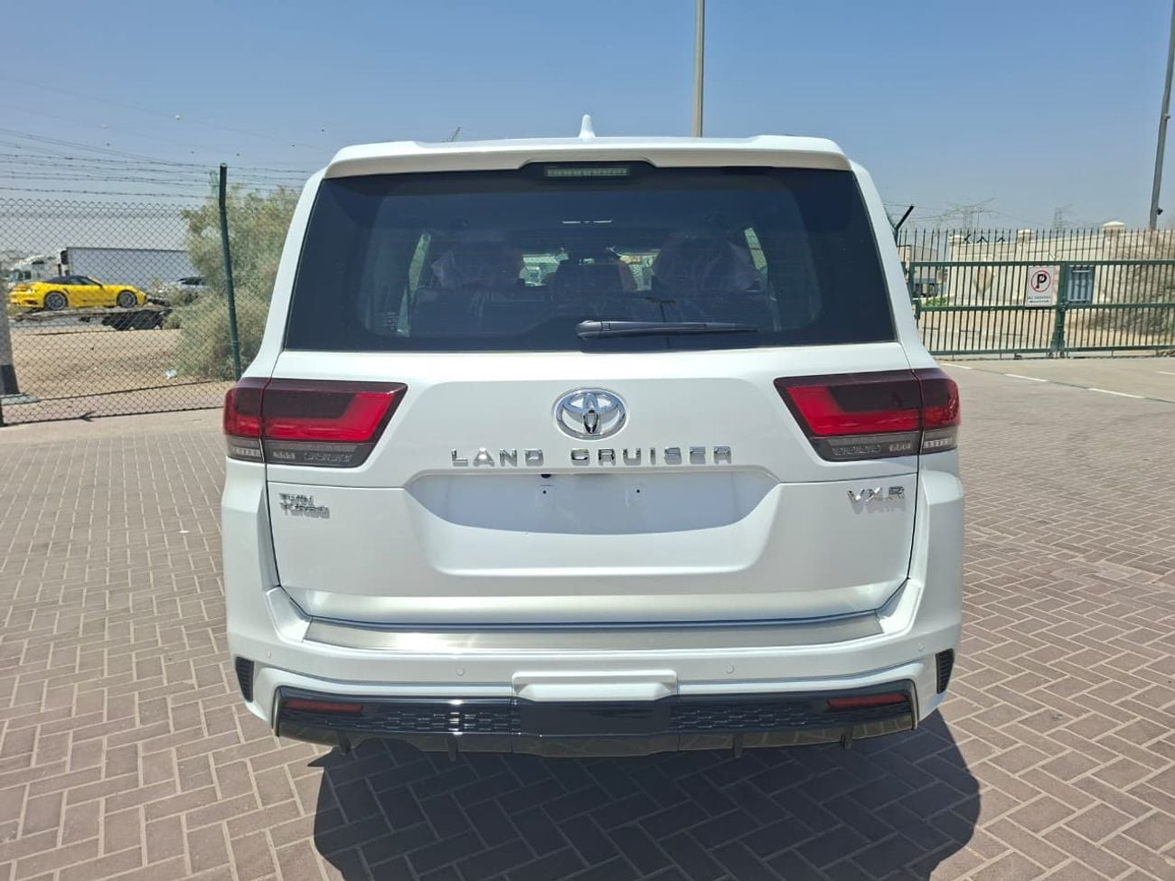 Toyota Land Cruiser VXR