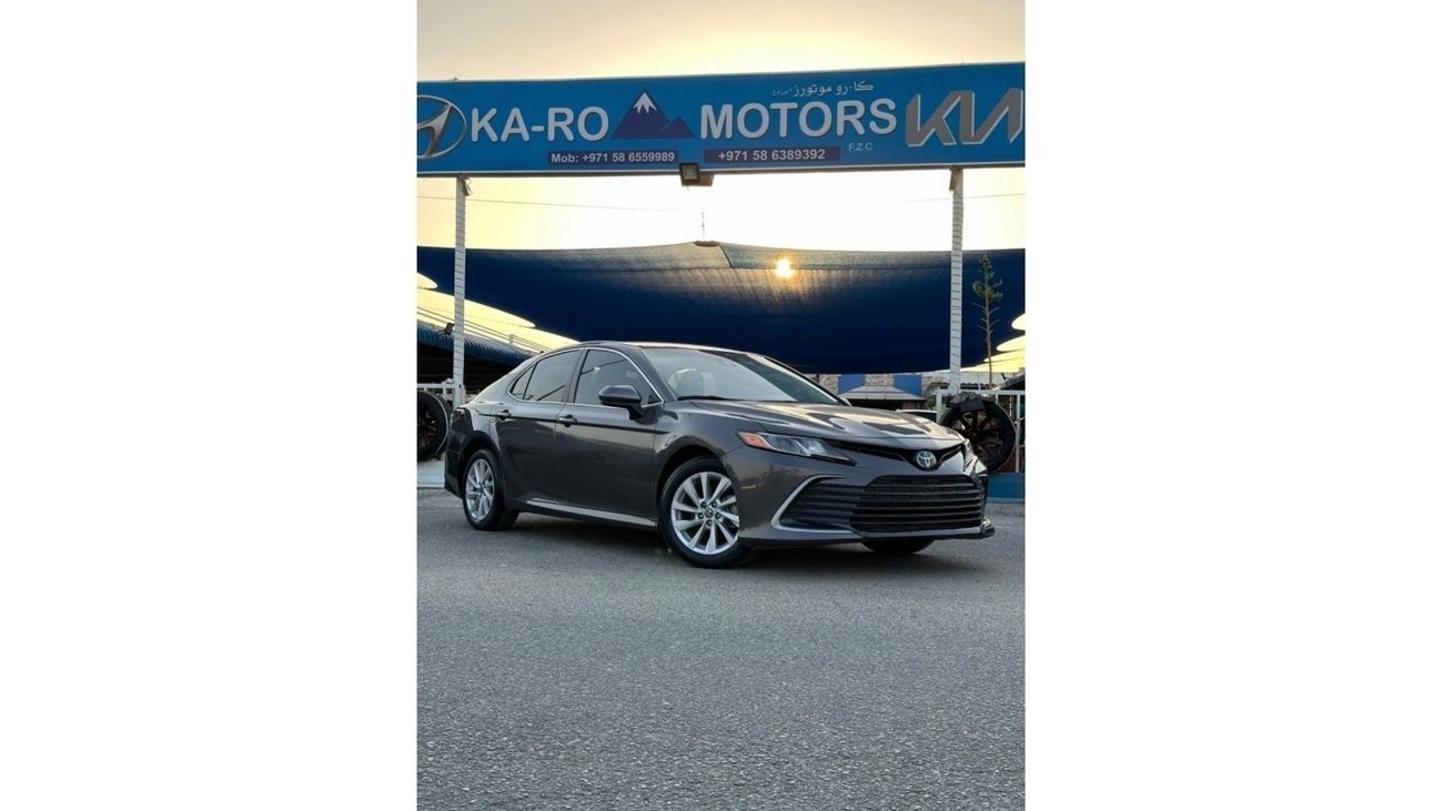 تويوتا كامري تويوتا كامري 2022 محرك 2.5 لتر كراسي جلد السيارة بحالة جيدة
