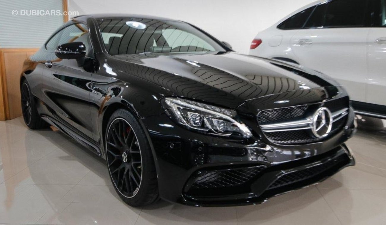 Mercedes-Benz C 63 Coupe S AMG, V8 Biturbo, GCC Specs with 2 Years Unlimited Mileage Warranty