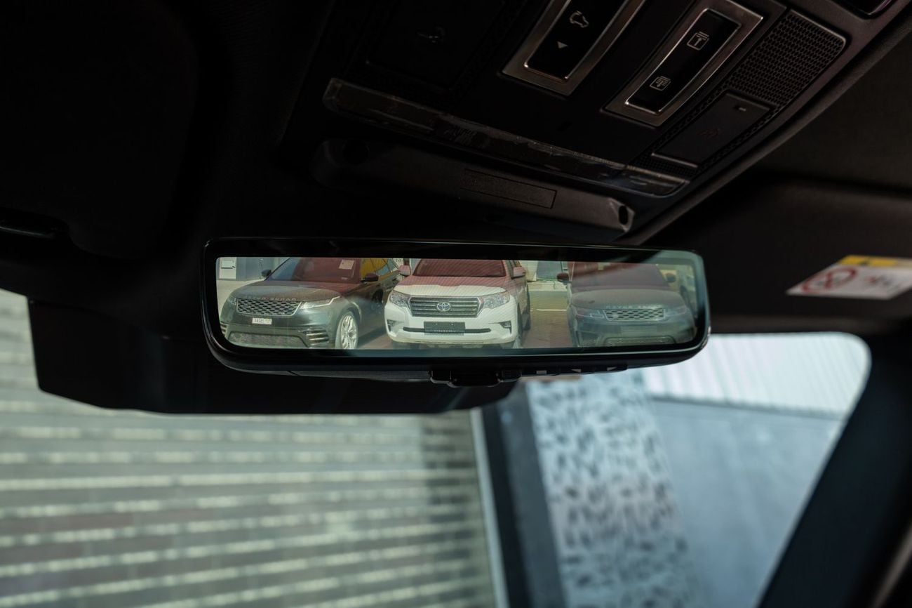 لاند روفر ديفندر P400 110 HSE 3.0L (5 Seater)