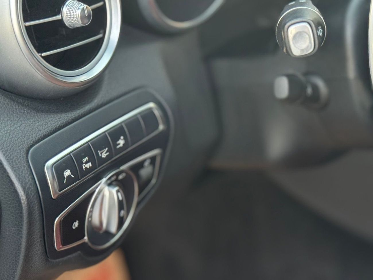 مرسيدس بنز سي 43 ايه ام جي Std 3.0L