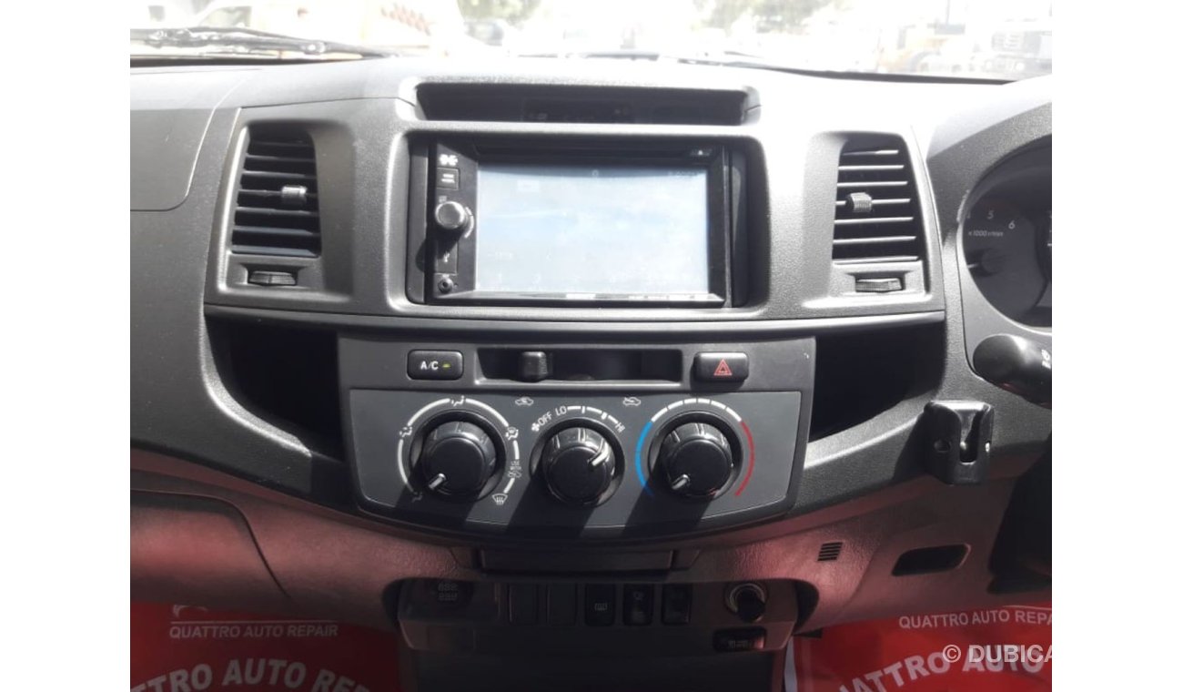 Toyota Hilux Hilux RIGHT HAND DRIVE (Stock no PM 705 )