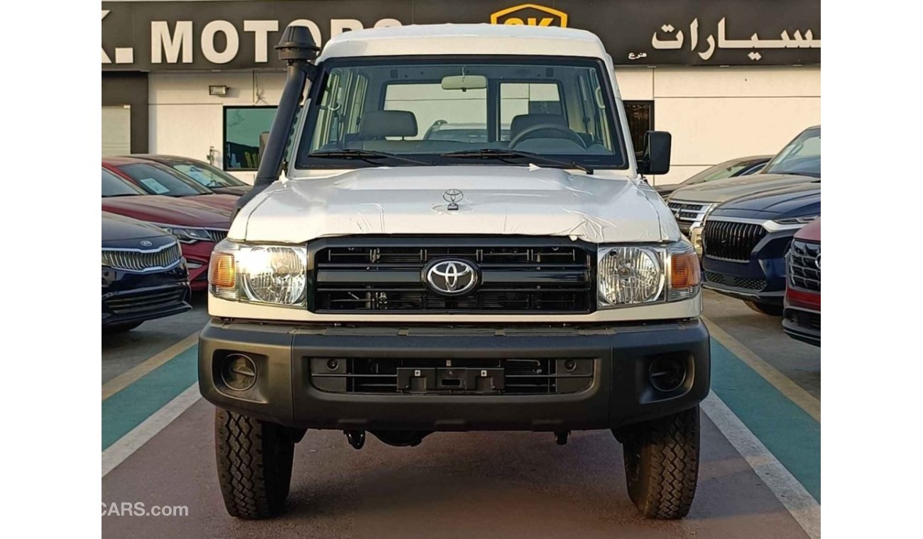 تويوتا لاند كروزر هارد توب LC78 / 4.2 Diesel / Diff. Lock / Leather Seats / Power Window (Code # 67898)