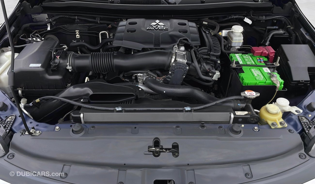 Mitsubishi Montero 3