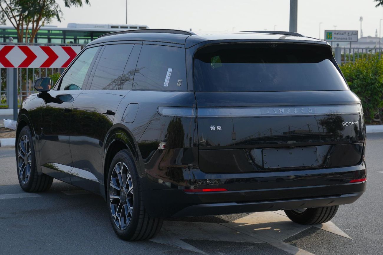 Lynk & Co 900