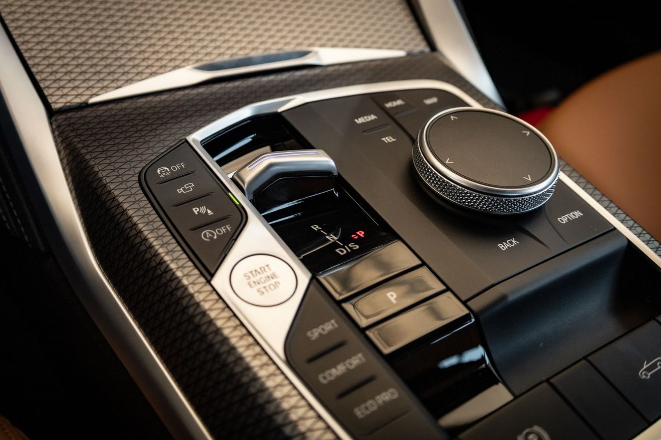 BMW 420i BMW 420i M-Sport Convertible 2024 GCC under Agency Warranty and Service Contract with Flexible Down-