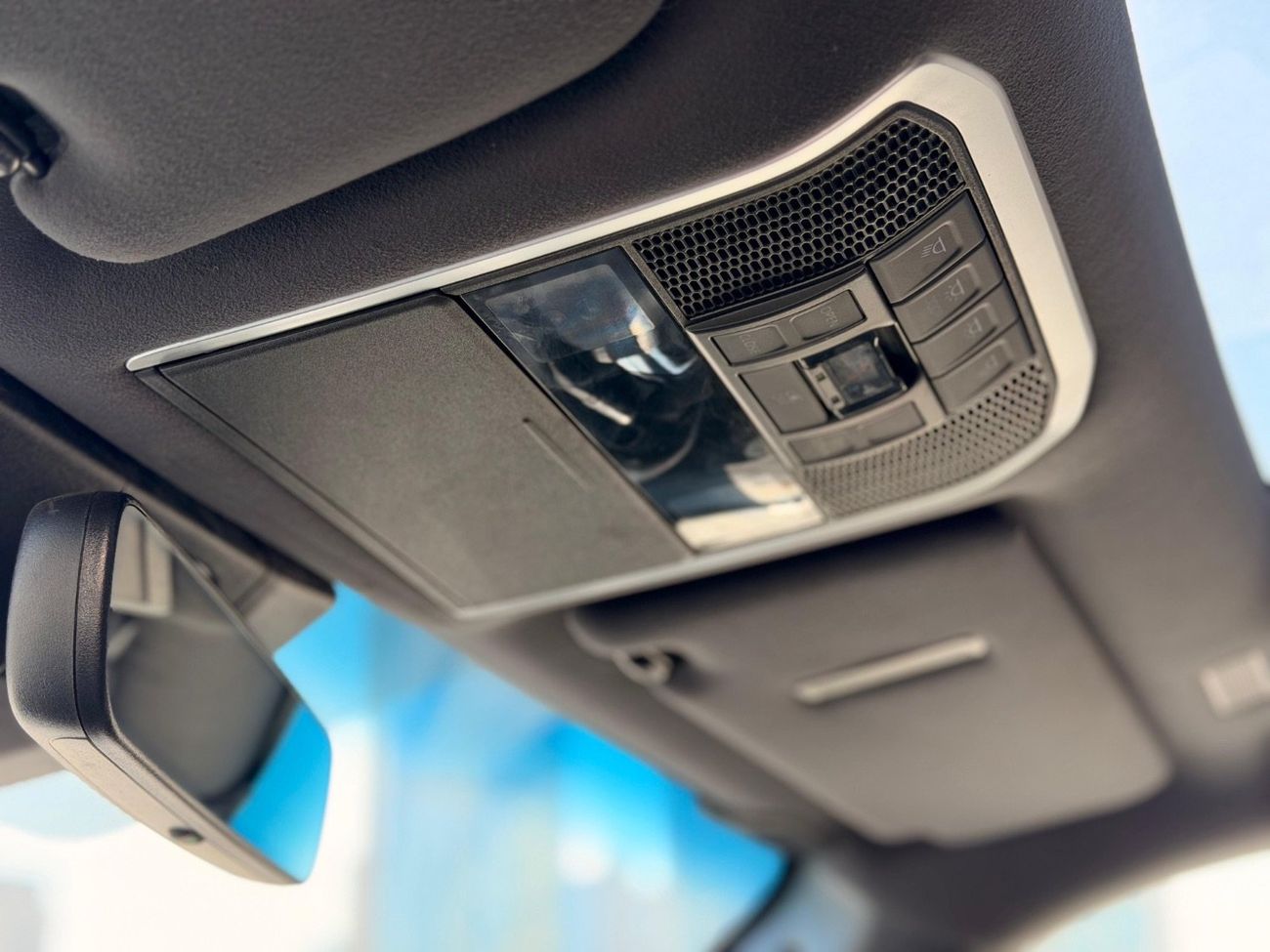 Toyota Land Cruiser VXR TWIN TURBO RHD