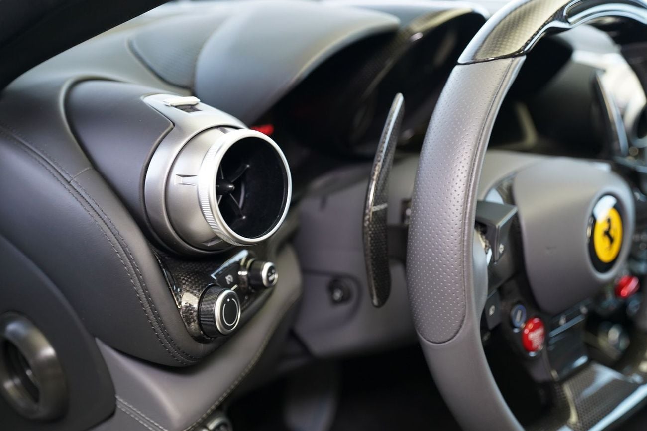 Ferrari GTC4 Lusso V12