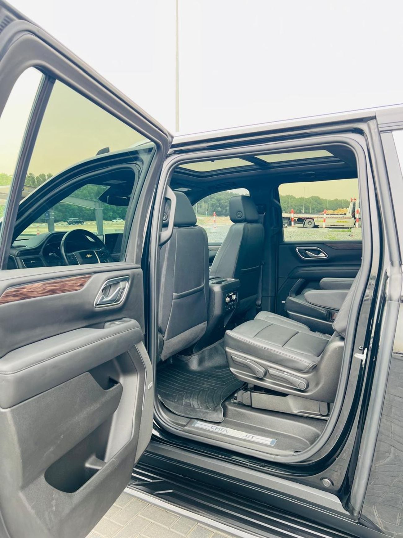 Chevrolet Suburban LT 5.3L 4WD