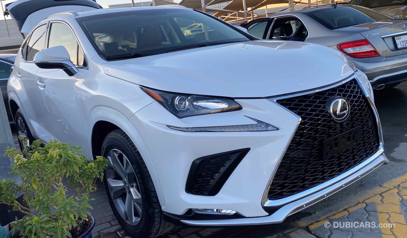 Lexus NX200t خليجي Full option GCC