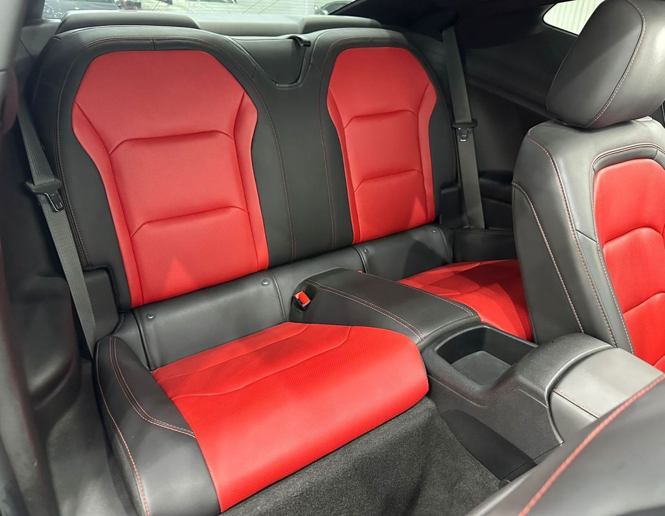 شيفروليه كامارو 2020 Chevrolet Camaro RS, One Year Warranty, Full Agency Service History, GCC