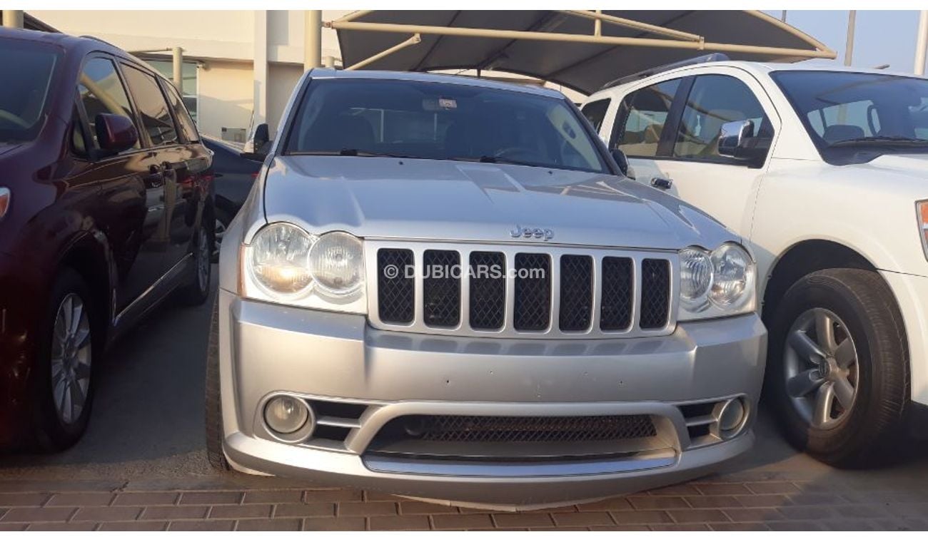 Jeep Grand Cherokee 2007 SRT8 Full options Gulf Specs
