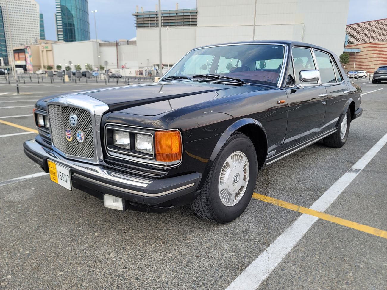 بنتلي إيت 4 door