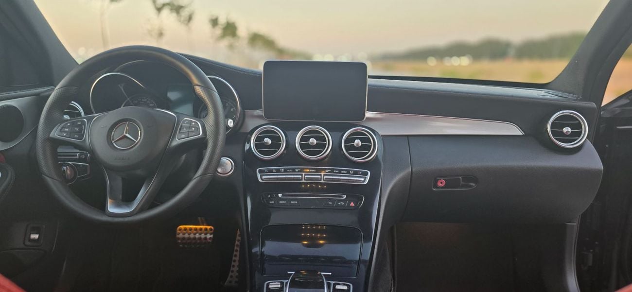 Mercedes Benz C300 STD (NON GCC)