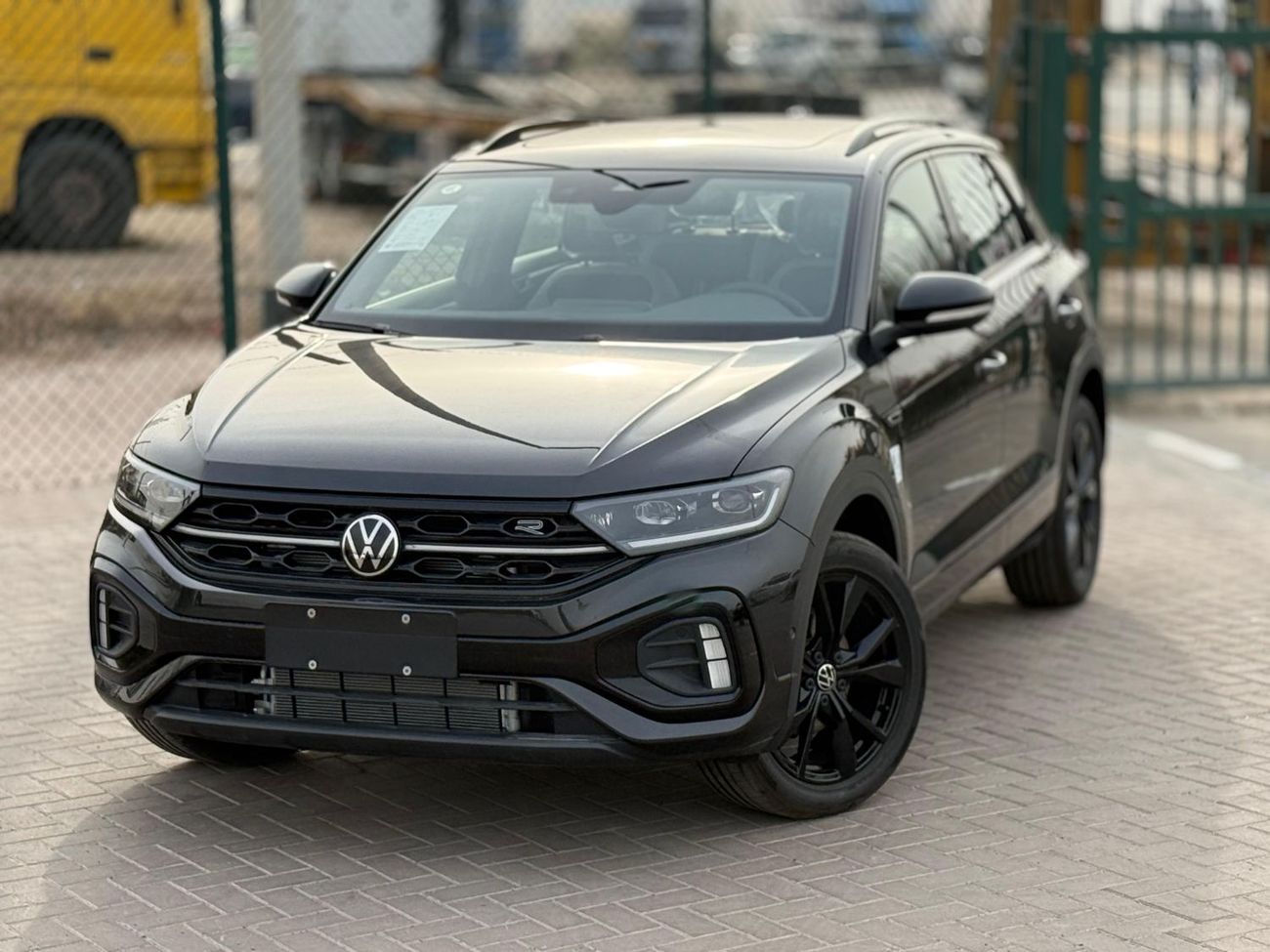 فولكس واجن T ROC 300 TSI 1.5L Turbo Petrol 2025 Export Price @ 73,000 AED