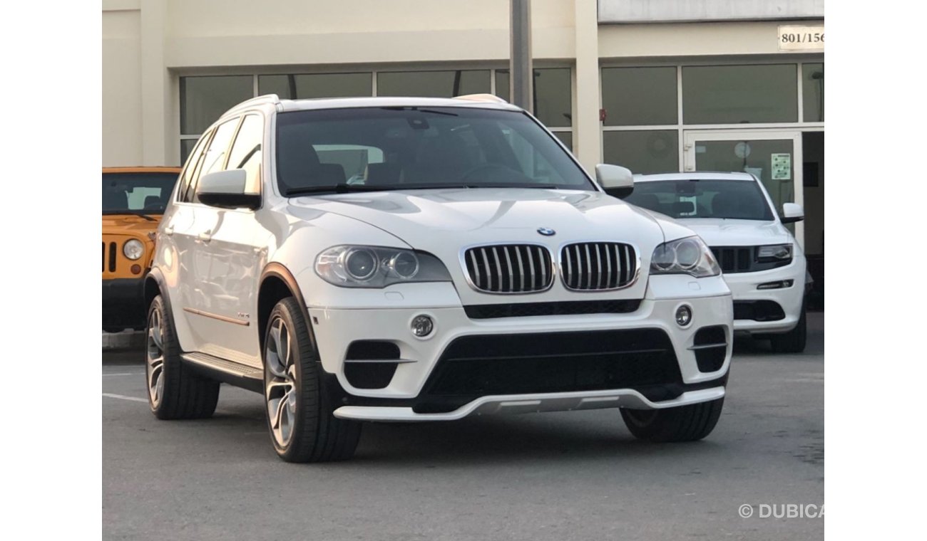 BMW X5 BMW X5 model 2013 GCC car prefect condition full option panoramic roof leather seats back camera bac