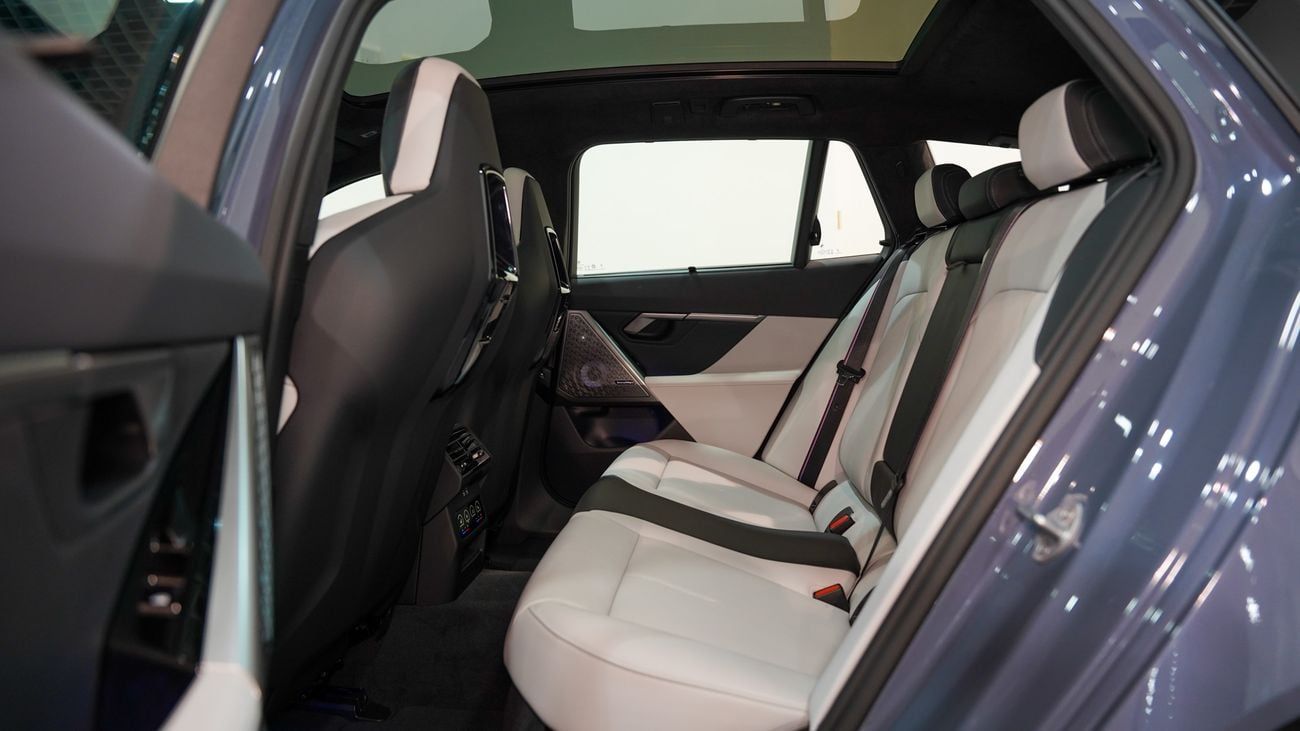 بي أم دبليو M5