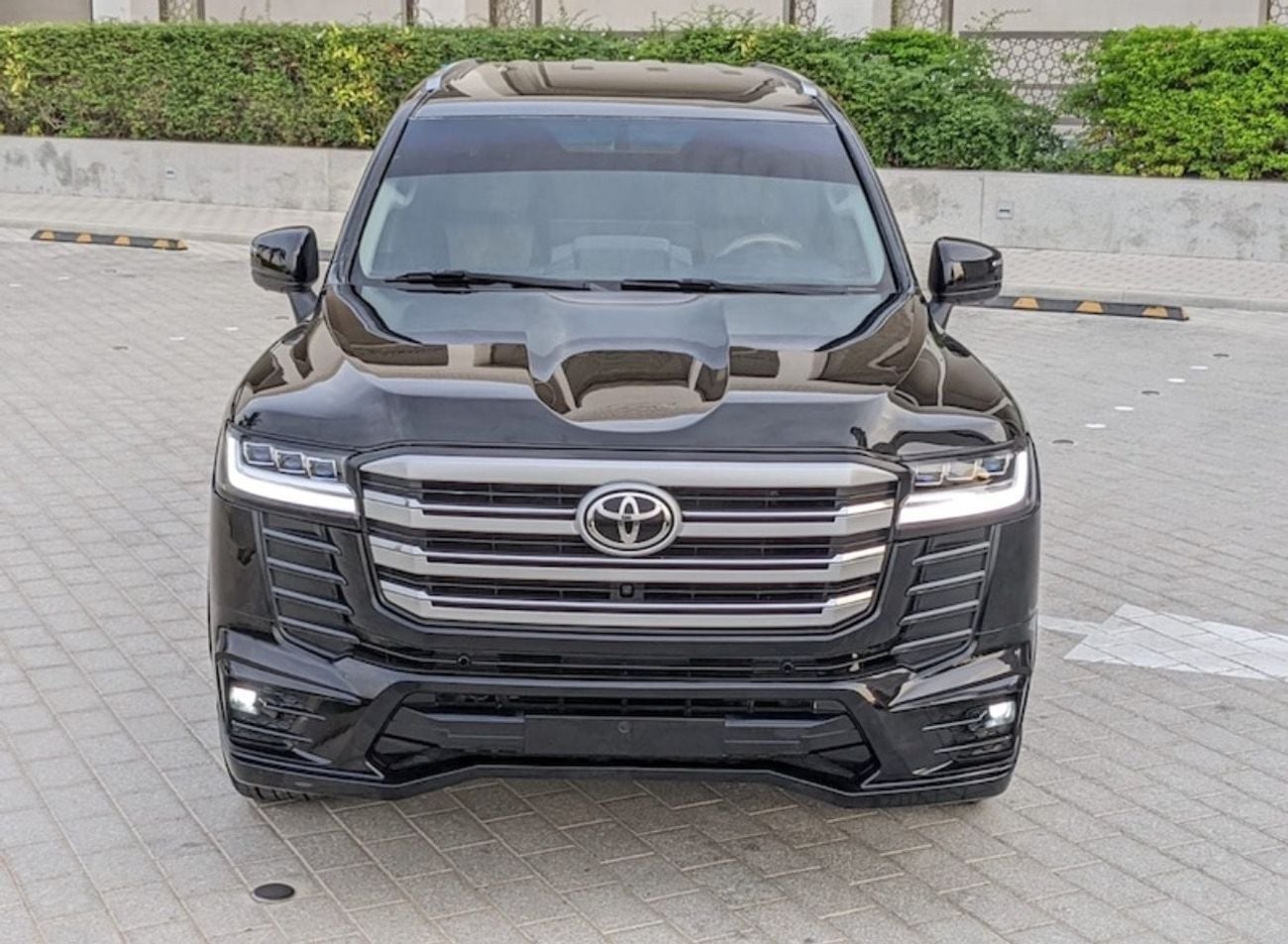Toyota Land Cruiser GXR Upgrade to 2023 model full options