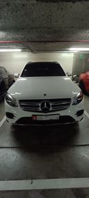 مرسيدس بنز GLC 250 4MATIC 2.0L