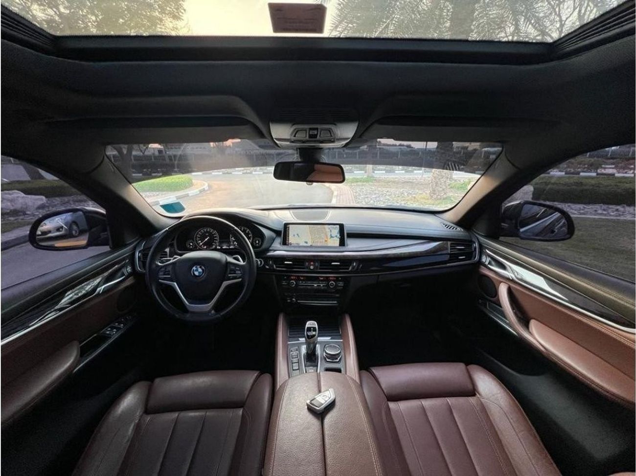 بي أم دبليو X6 50i لاكجري