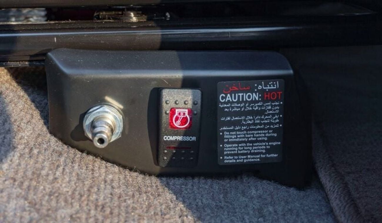 Toyota Land Cruiser 70 LC 76 2.8 DIESEL  AT