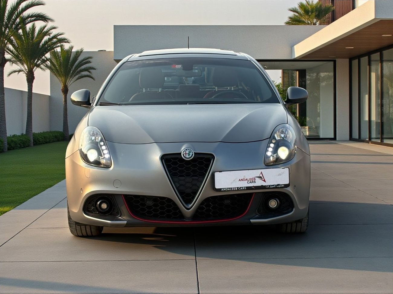 ألفا روميو جوليتا Veloce A/T | 2018 | GCC SPECS | Full Service History | AED 630 per month